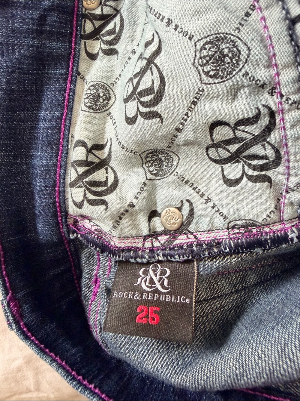 Rock & Republic Victoria Beckham Pink Crystal Crown Jeans - Picture 3 of 10